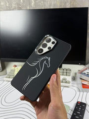 Luxo Black Horse Design Carbon MagSafe Cases