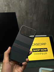 Black Green Line Pattern Carbon Case Same as Pita** 17 Pro Max