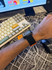Apple silicone magnetic strap black