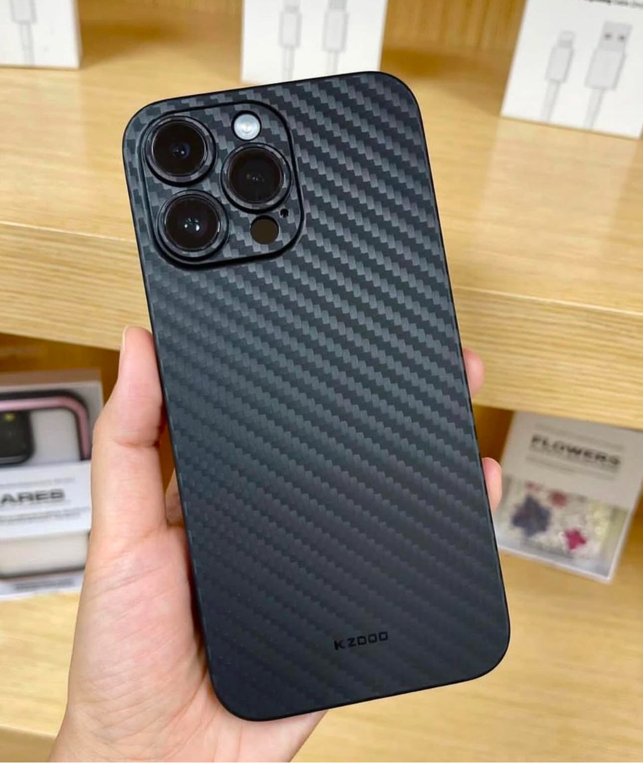 Black Kzdoo aircarbon slim case