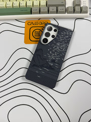 Luxo Dark Grey Mountain Stars Carbon MagSafe Cases