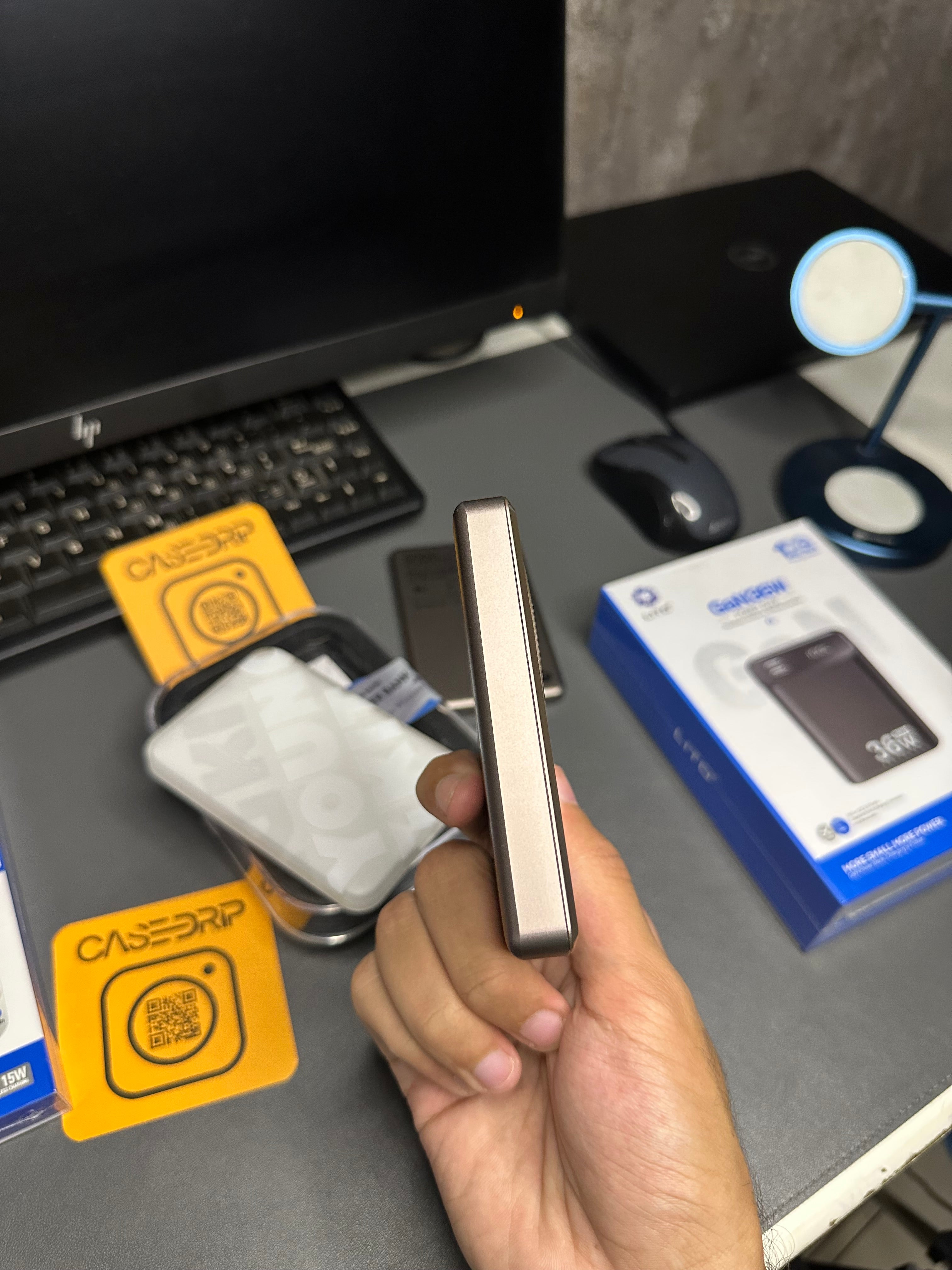 Lito wireless desert powerbank