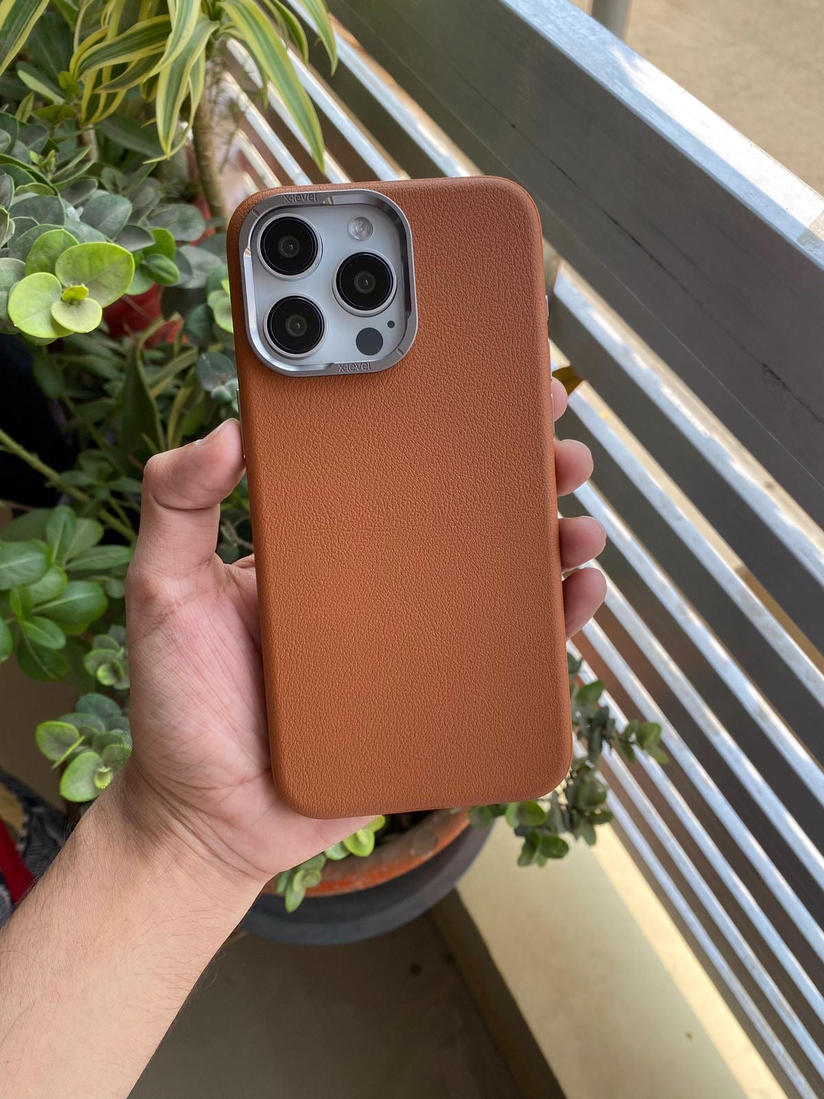 X LEVEL LEATHER CASE