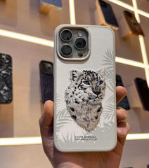 Polo Savanna White Tiger iPhone 15 series