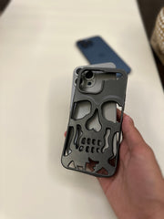 SKULL CASE TITANIUM COLOUR