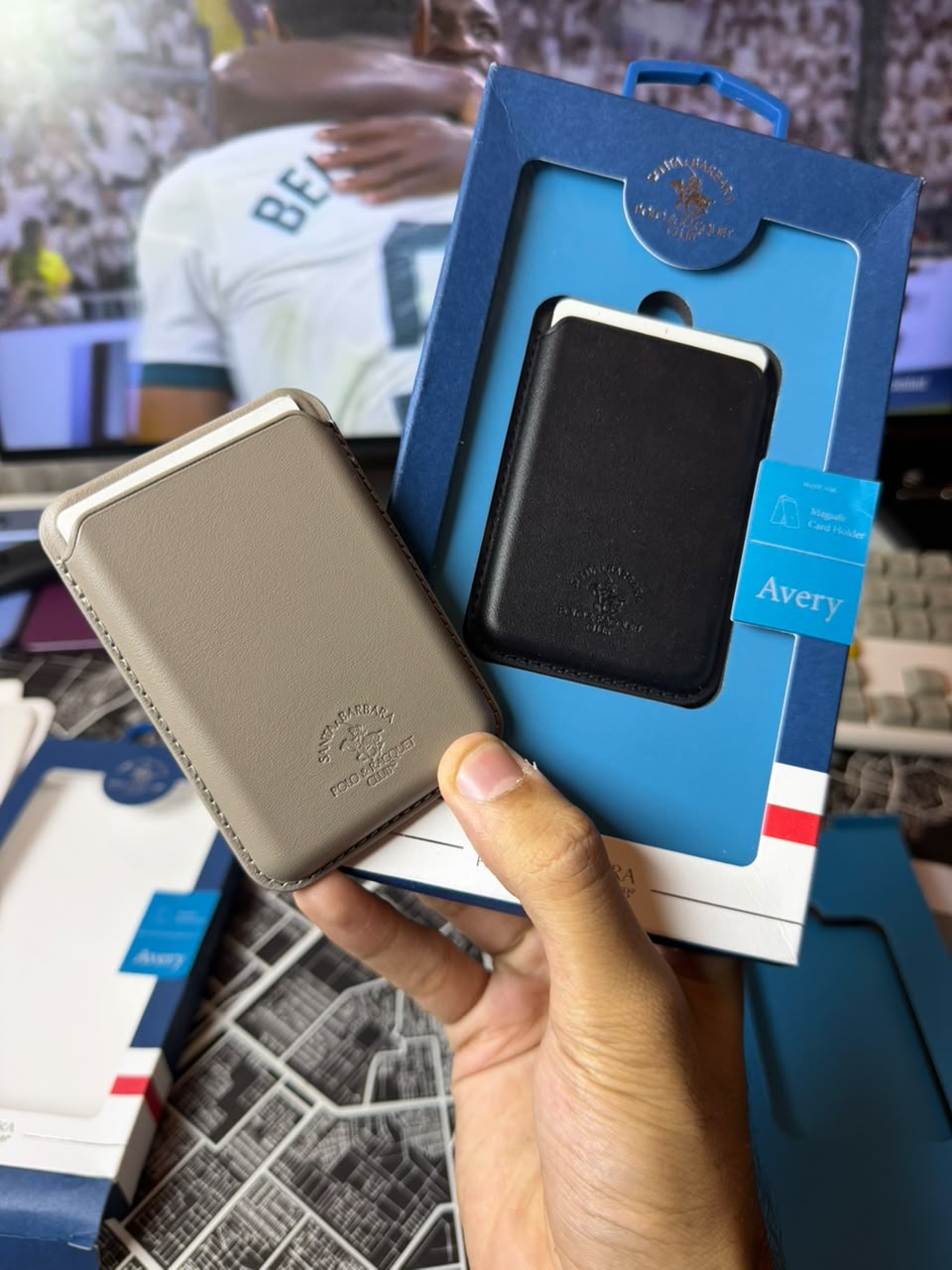 Santa Barbara Polo Leather MagSafe Wallet Avery Series