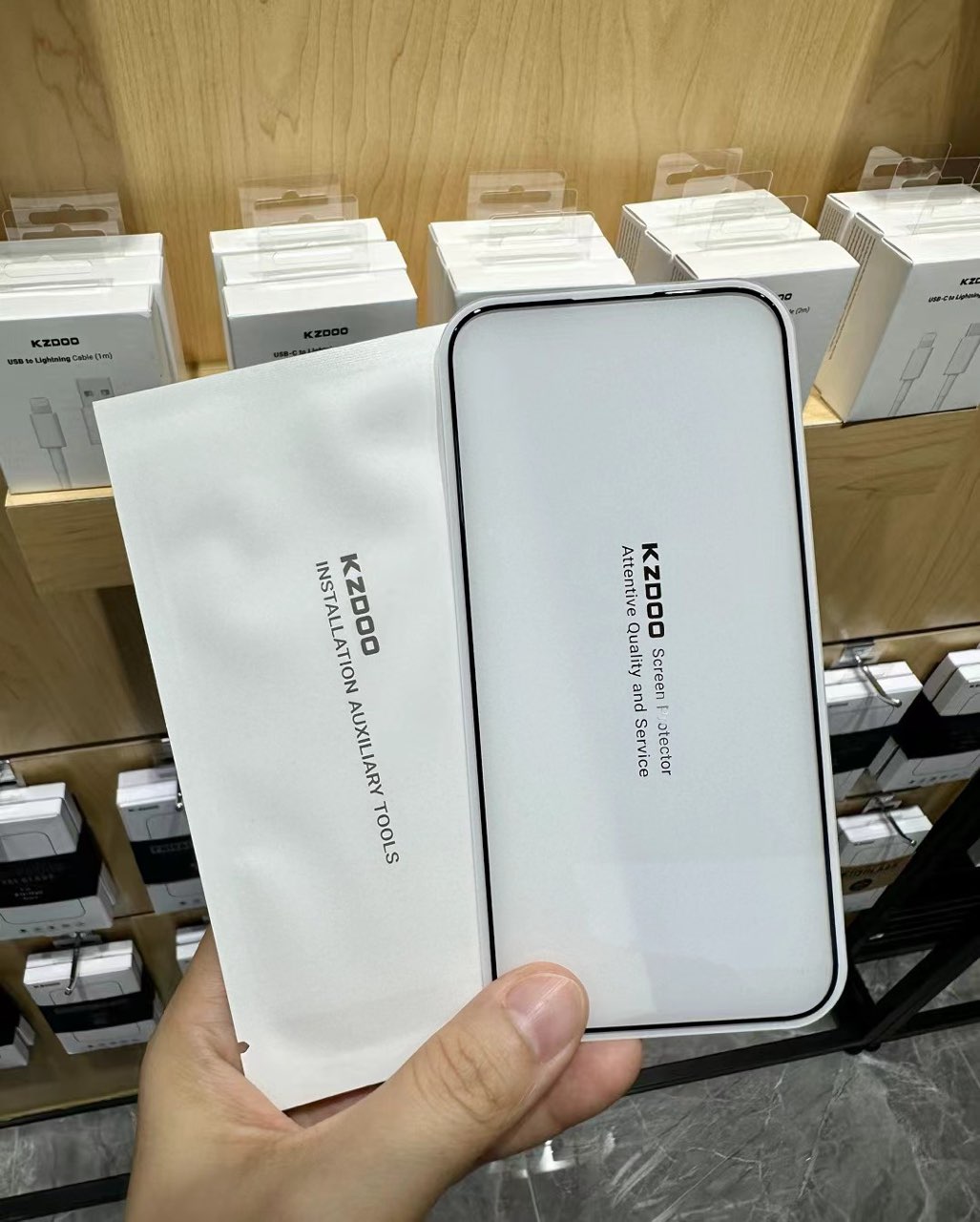 KZDOO HD Crystal Clear Tempered Glass Protector 16/17 Pro Max