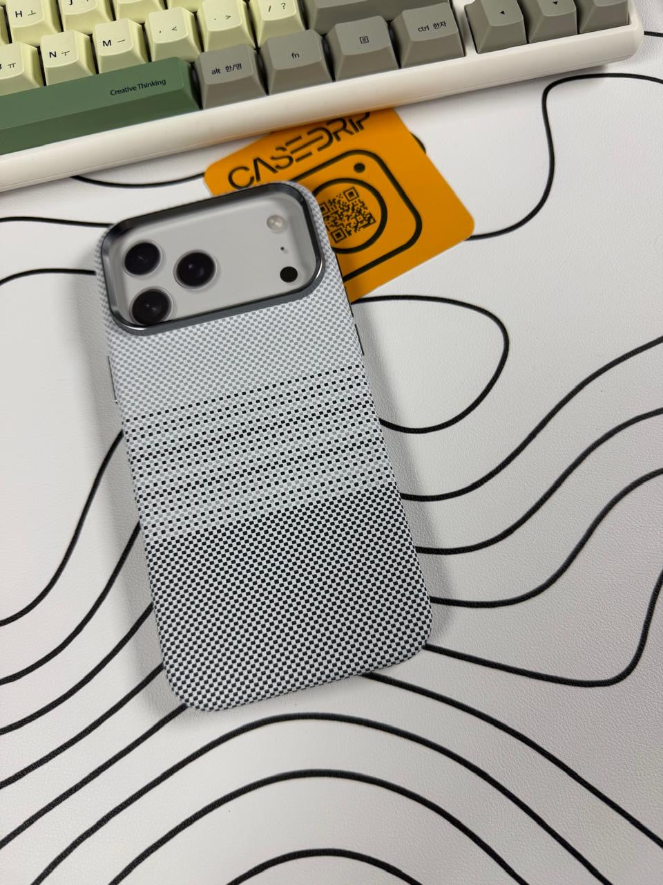 Luxo White Silver Sunset Carbon MagSafe Cases