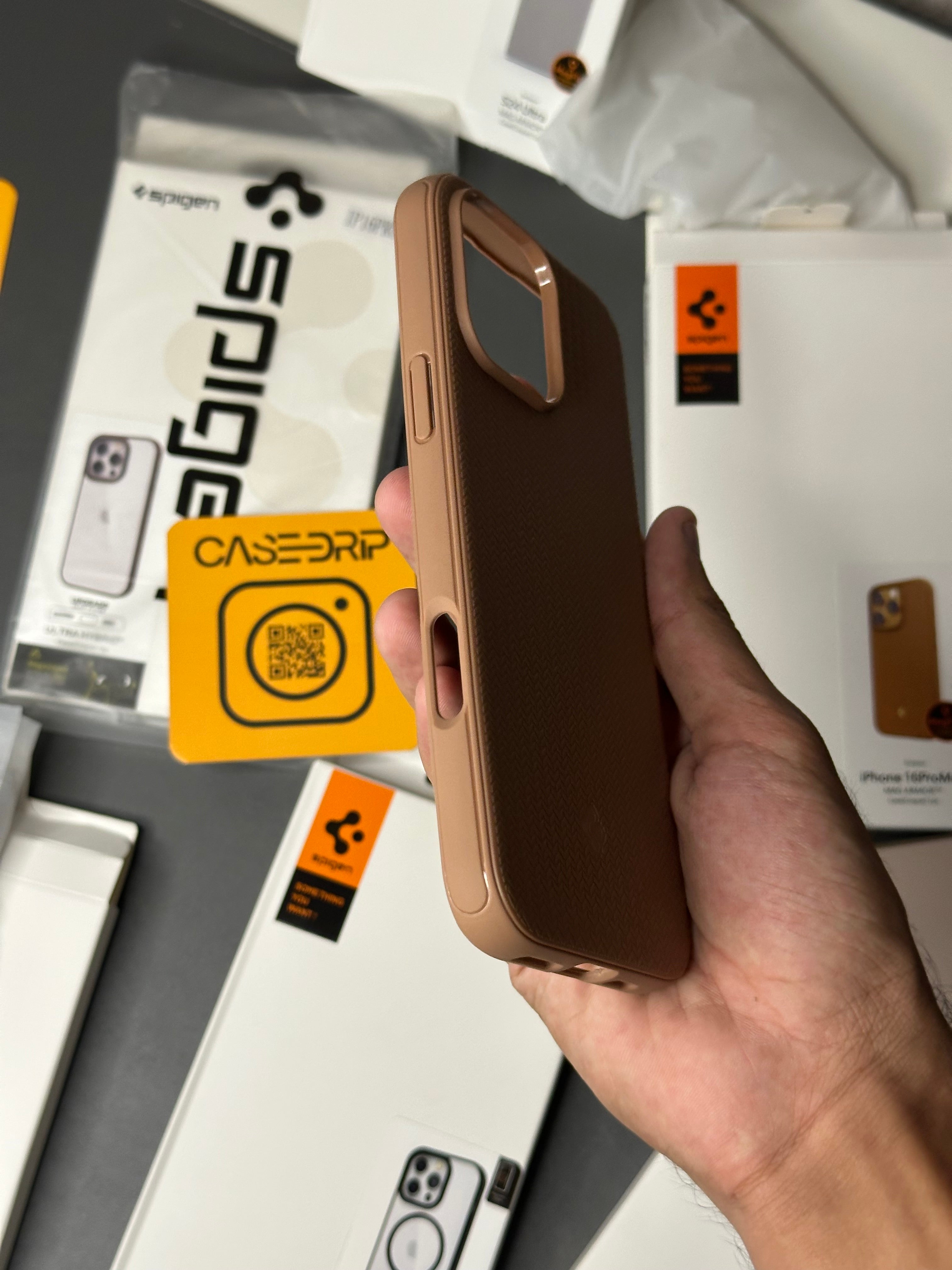 Spigen magarmour desert colour