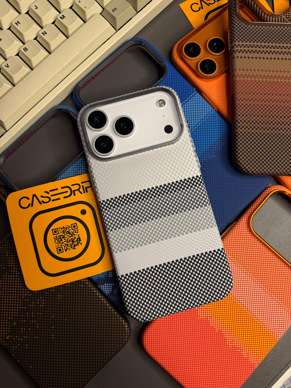 Luxo Life Carbon MagSafe Case Like Pitaka 17 Series