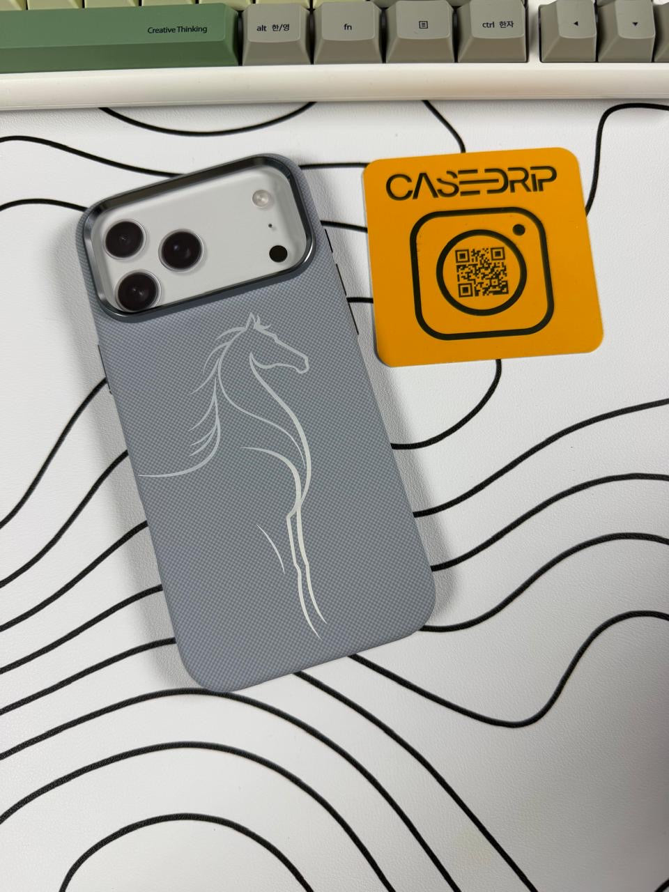 Luxo Silver Horse Design Carbon Magsafe Cases