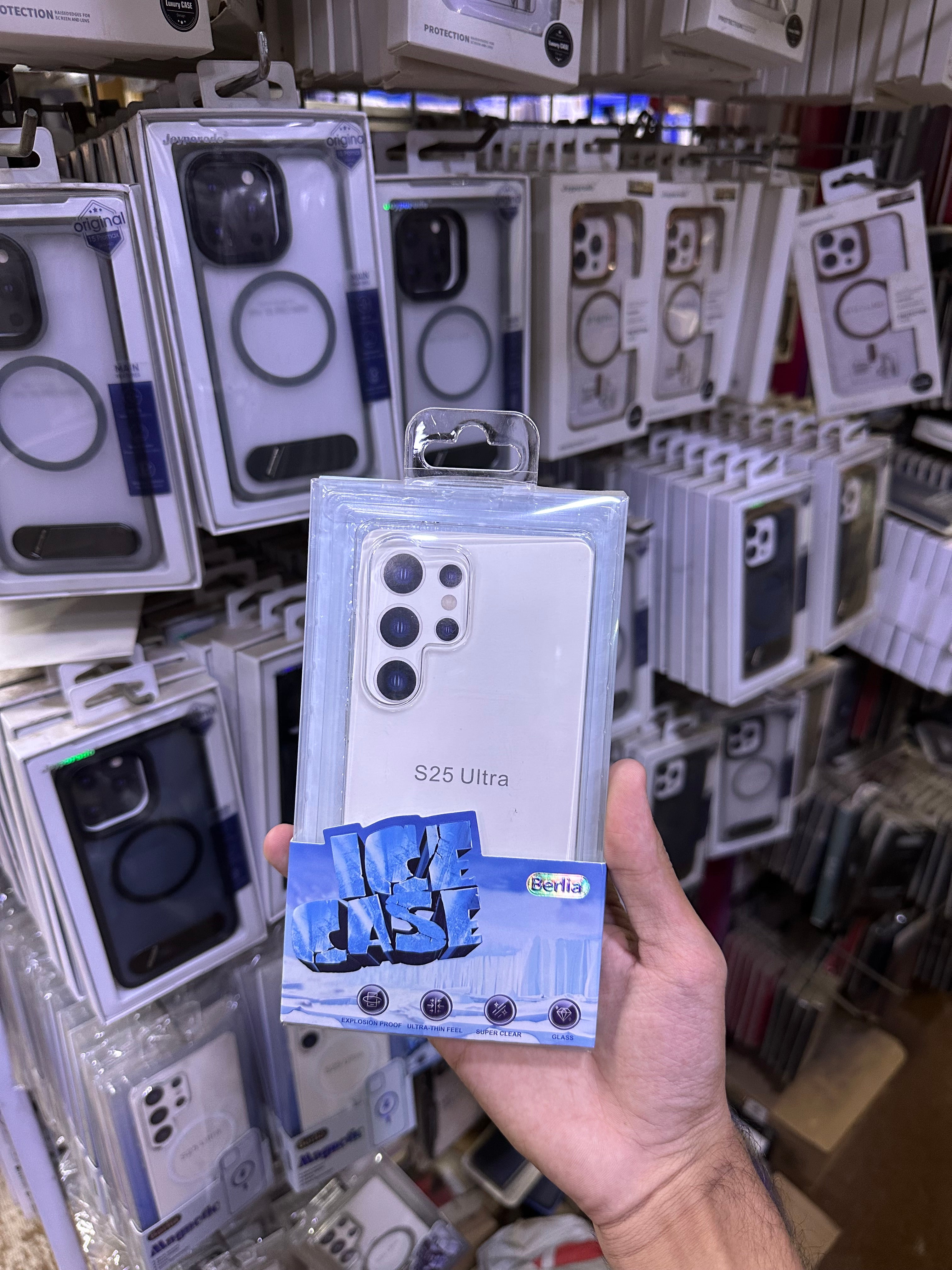 Berlia Thin Clear Case (Non Yellowing)
