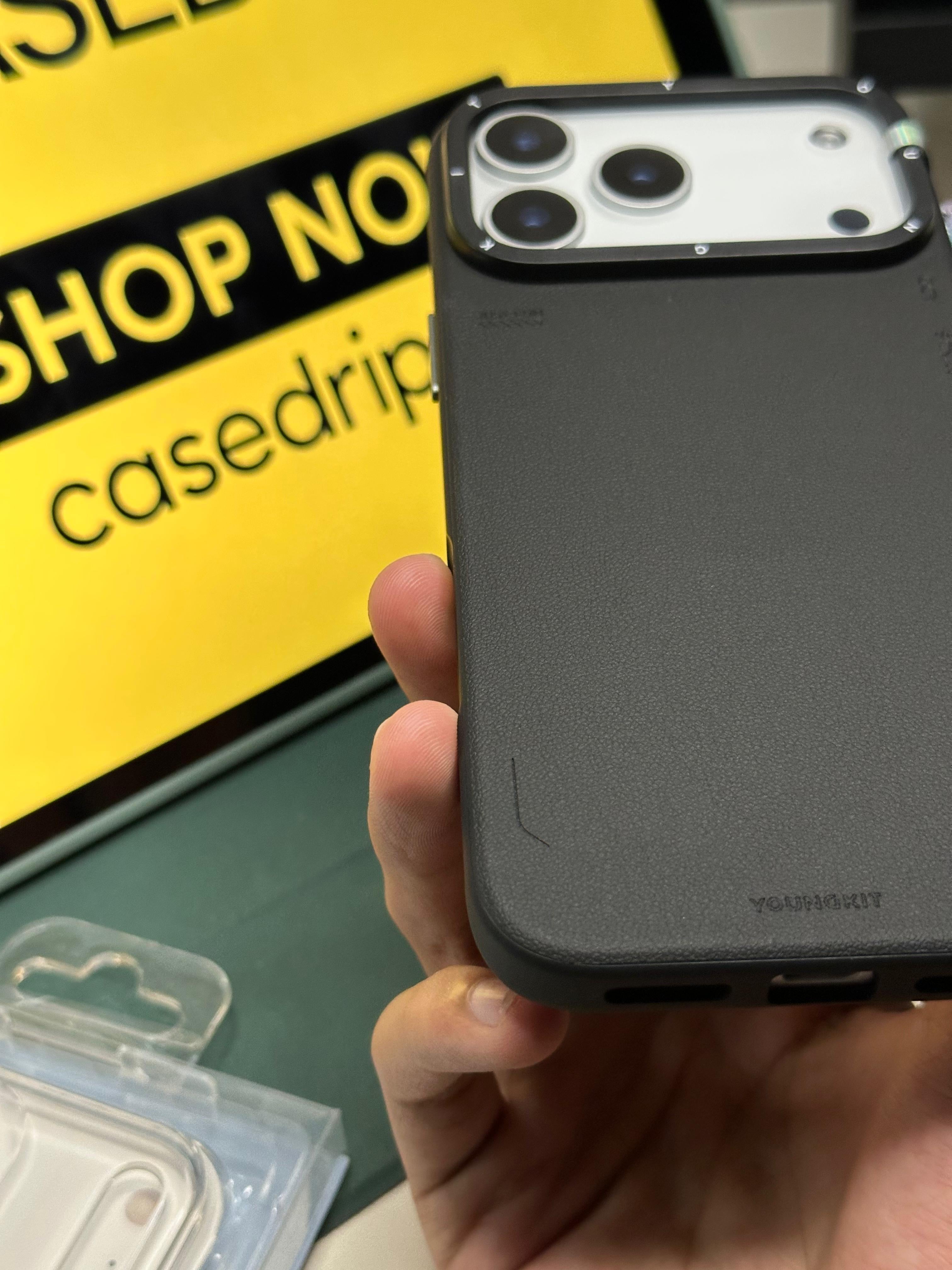 Youngkit Leather Cases 17 Pro Max