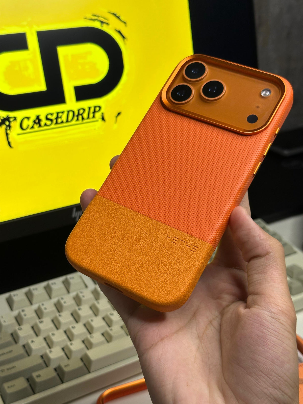 Henks Leather Texture Cases 17 Pro Max