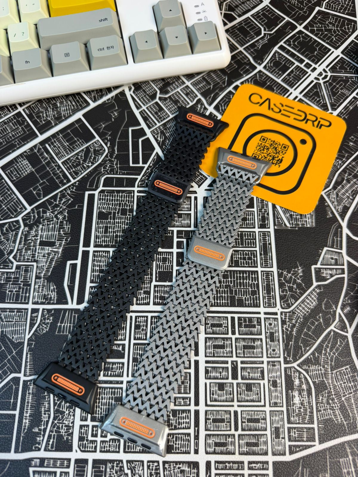 NexWave Stainless Steel Magnetic Chain Apple Watch Strap (44/45/46/49'mm)