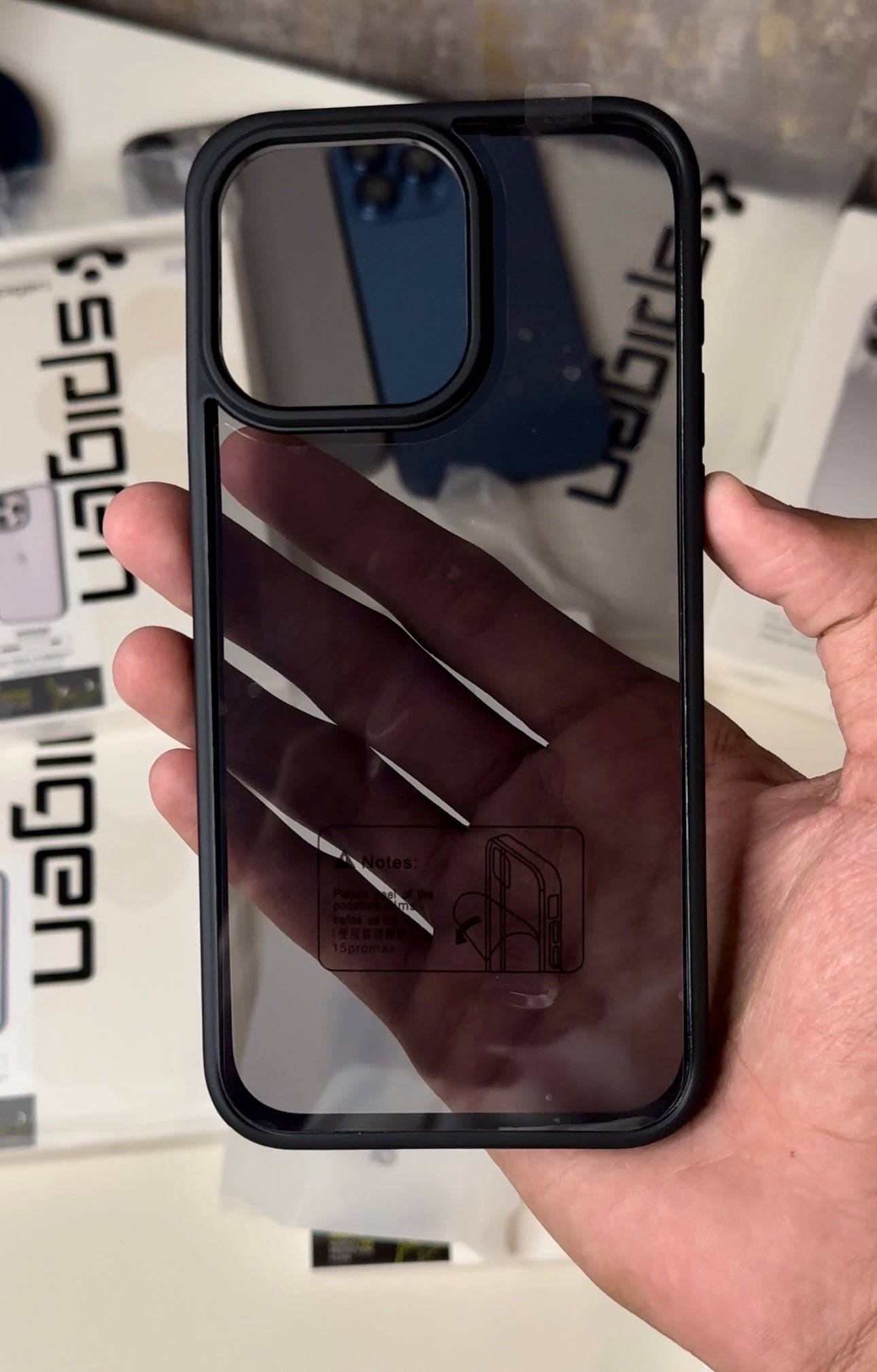 Spigen clear border case