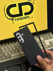 Luxo Full Black Carbon Pattern Case Fold 7 With MagSafe