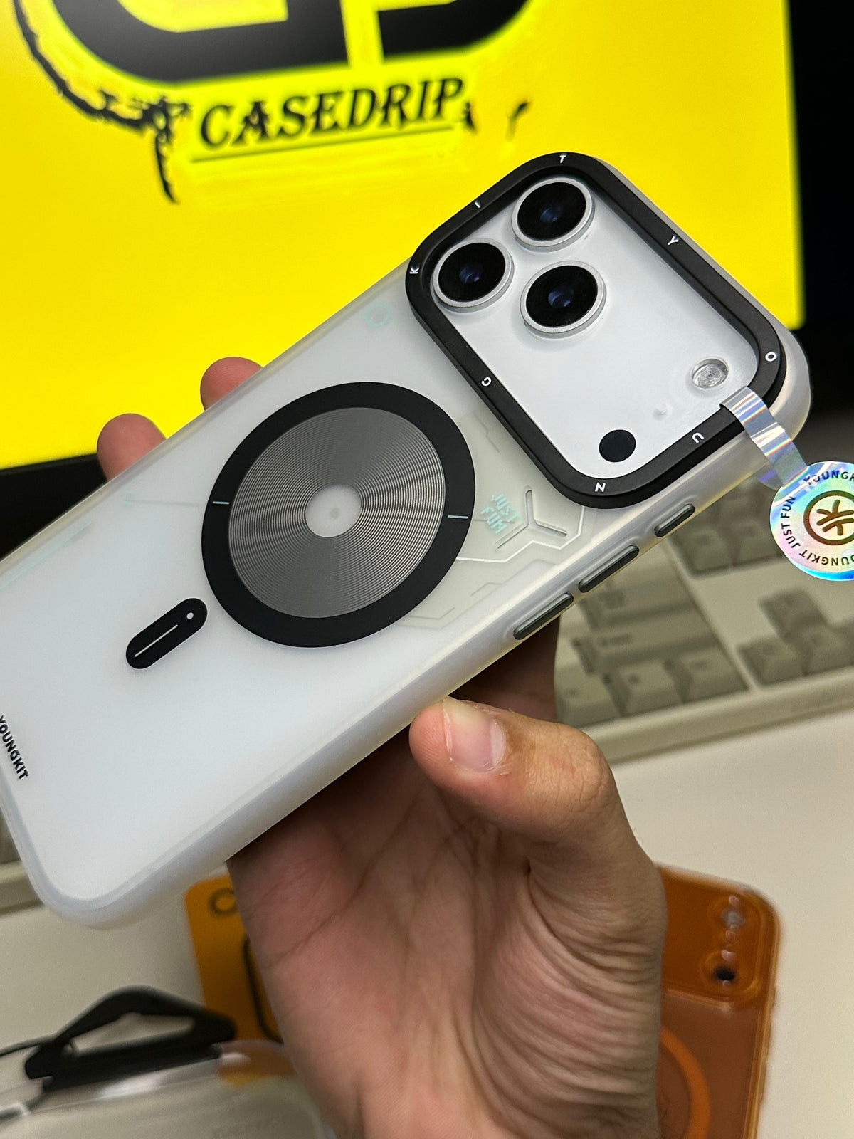 Youngkit White Circuit Series 17 Pro Max