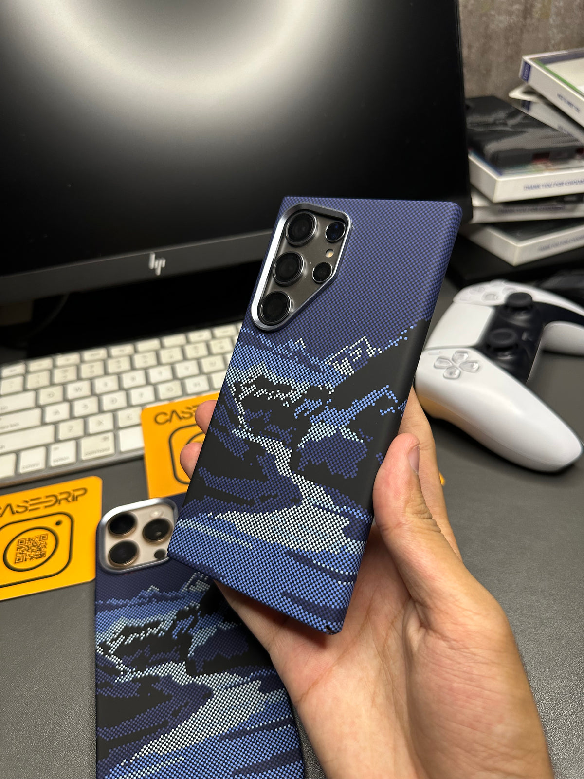 Luxo blue wavy mountain