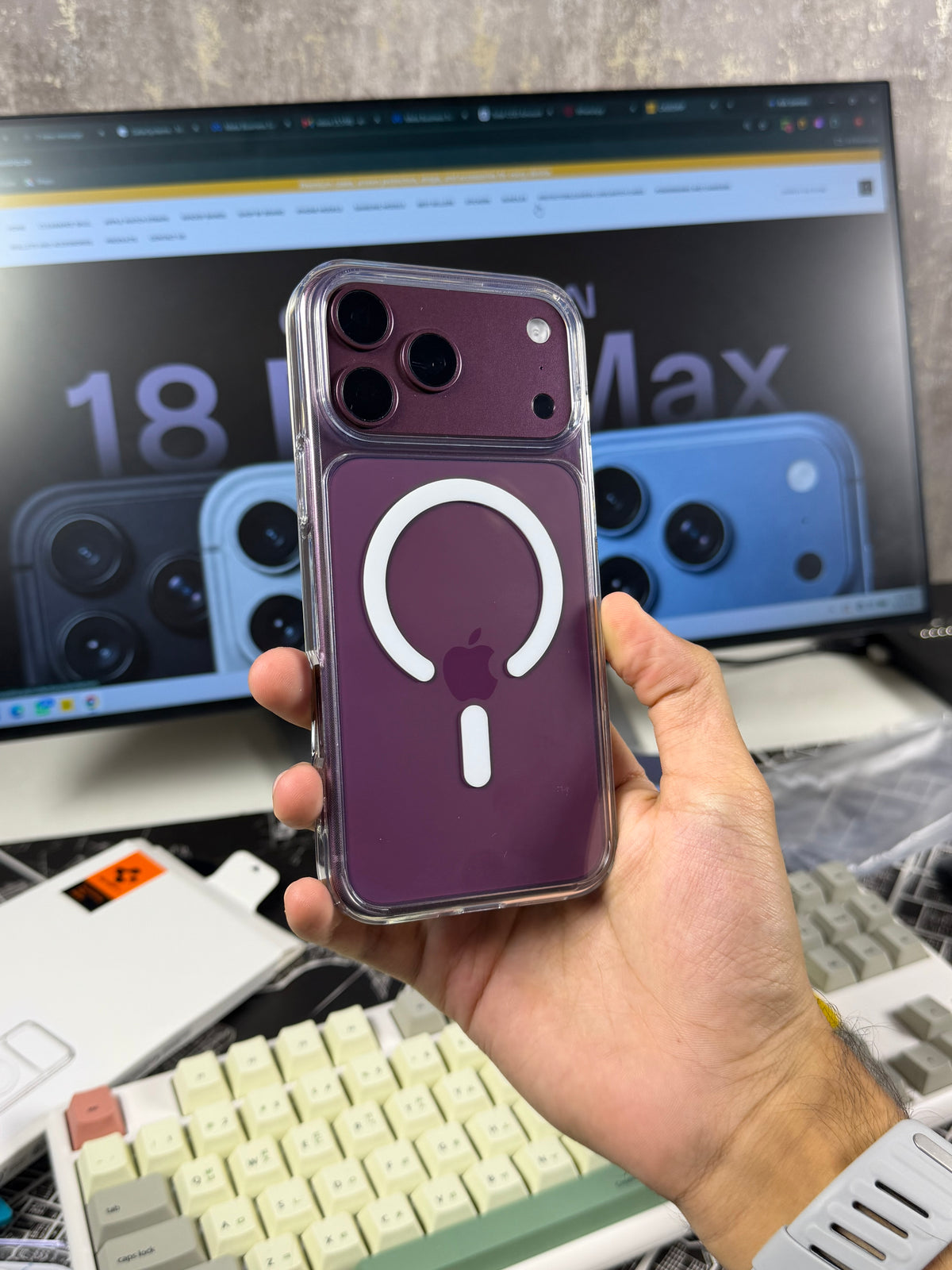 Spigen 1:1 Clear Cases 18 Series