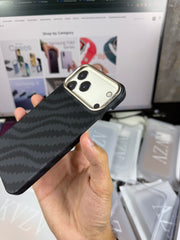 Orignal KVZU Kayla series case magsafe