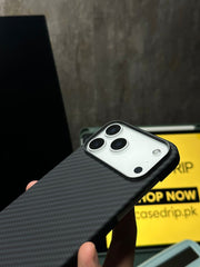 Black Carbon Pattern Case Same as Pita** 17 Pro Max