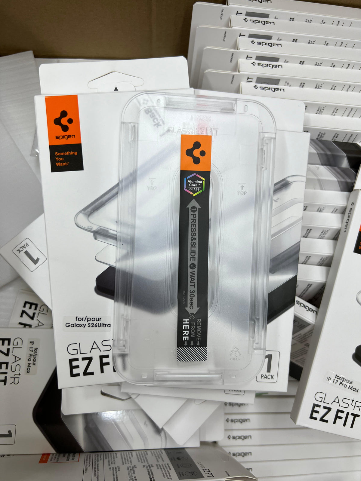 Spigen 1:1 BORDERLESS protector